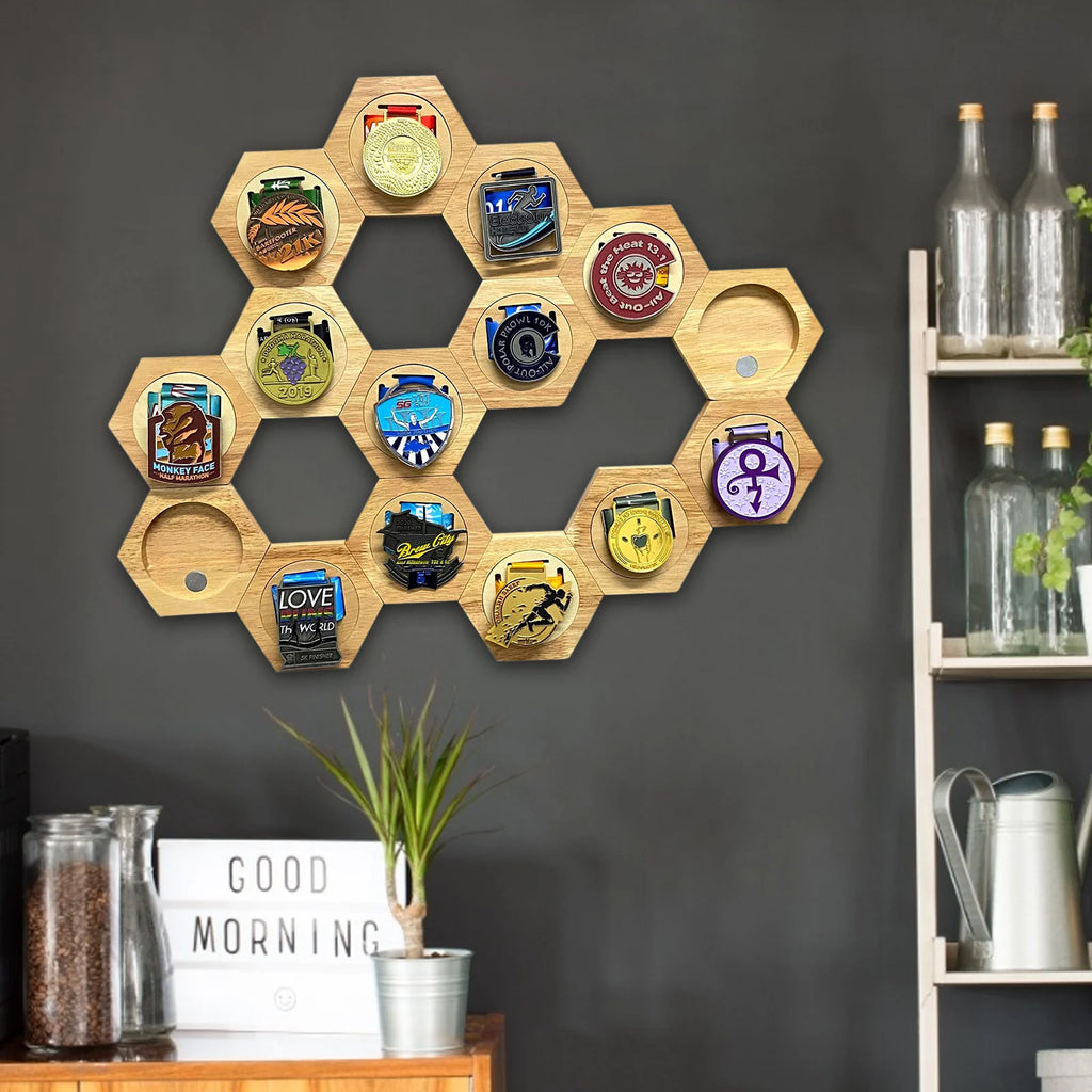 Support Mural Hexagonal pour Médailles en Bois - Medoria